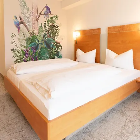 Rosmarin 3* Bodman-Ludwigshafen